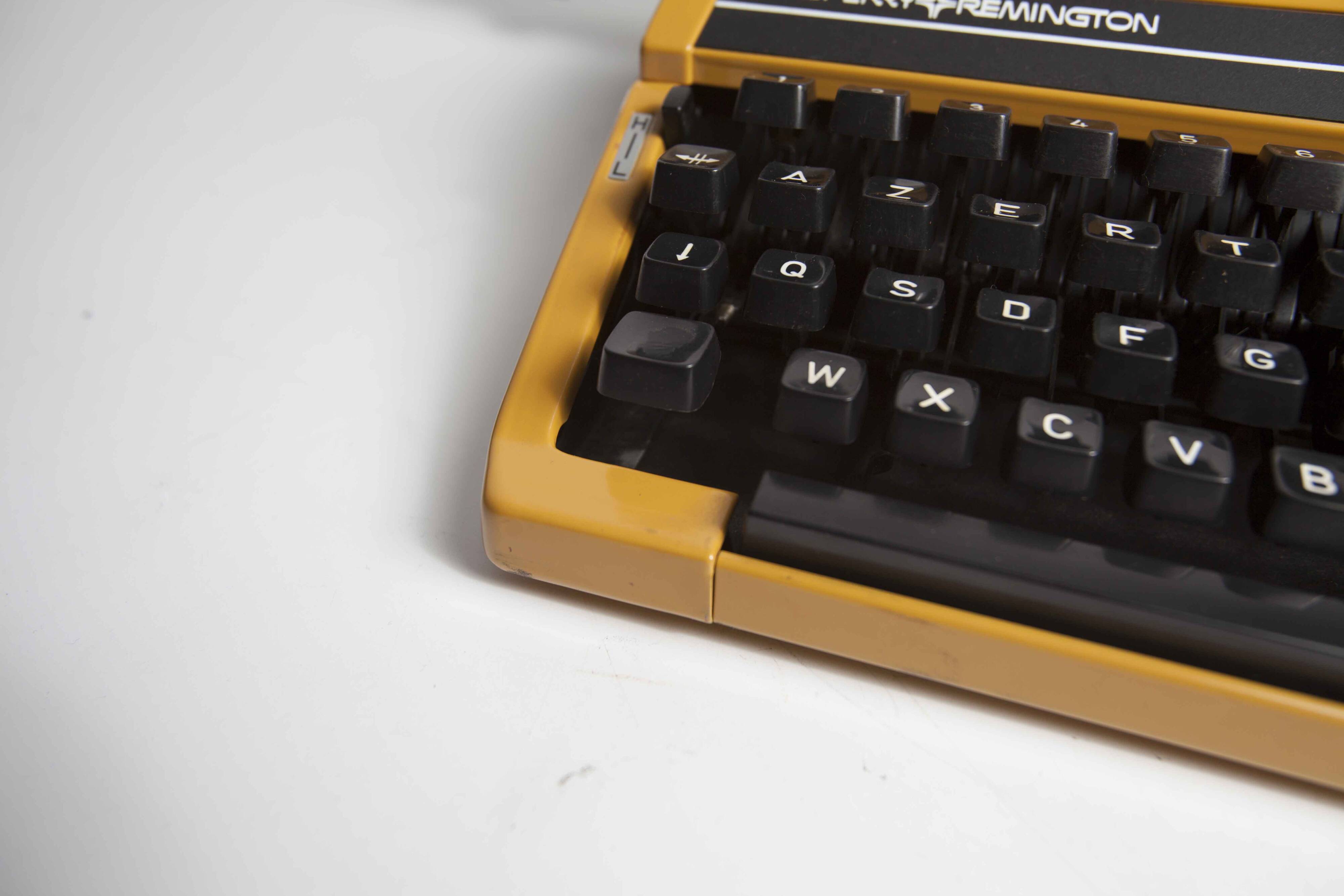 Sperry Remington concord II typewriter Overhauled and new ribbon