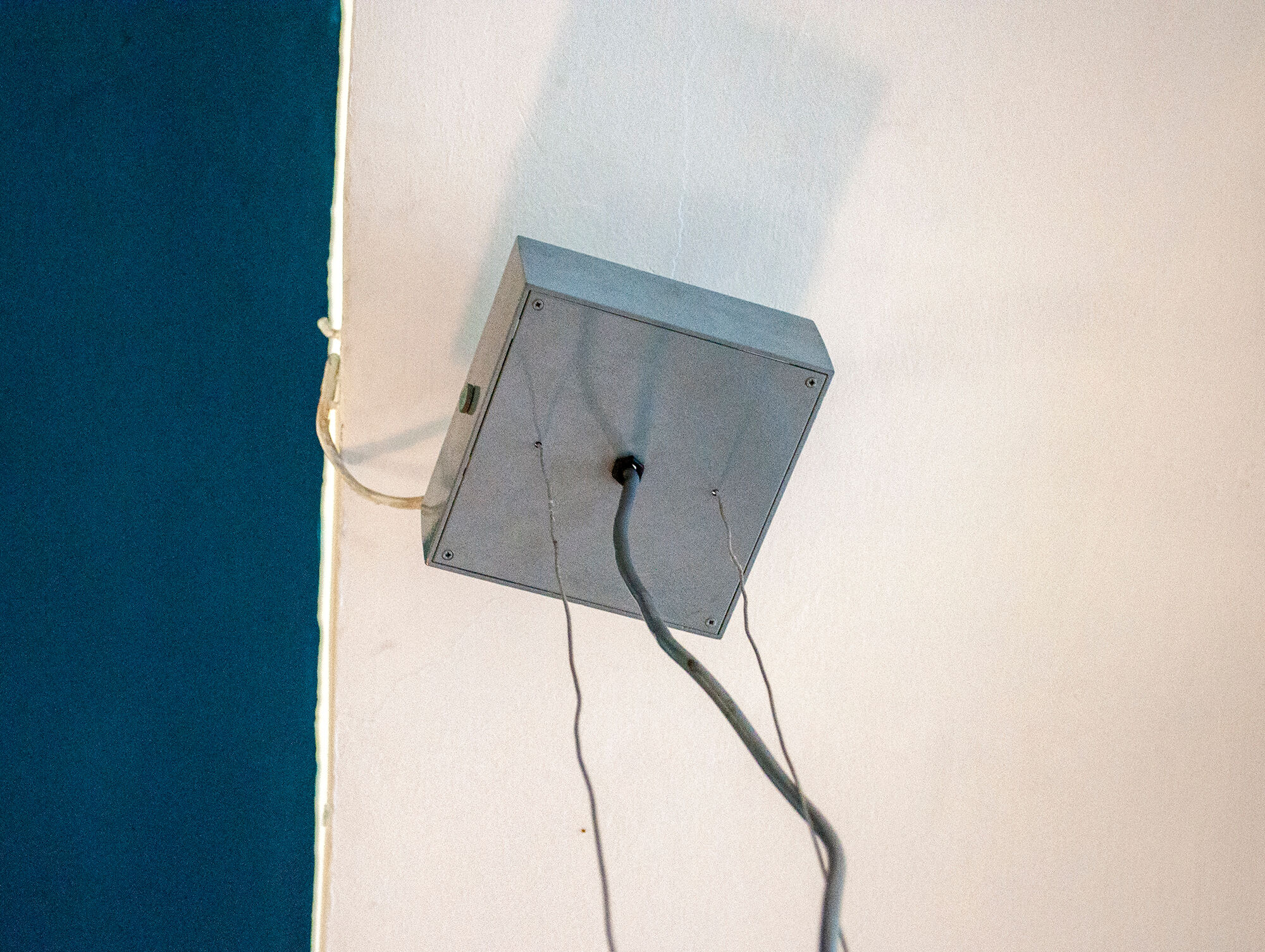 Post modern metal lamp Italy 1980s