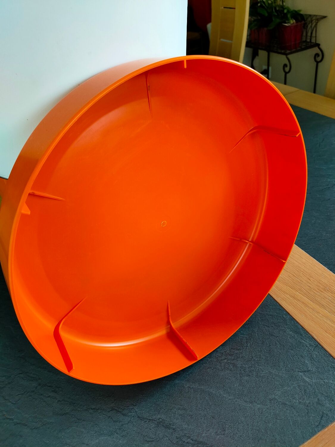 Tabouret plastique tam-tam vintage