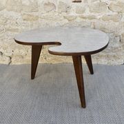 Table basse tripode forme libre, en bois et Formica années 60
