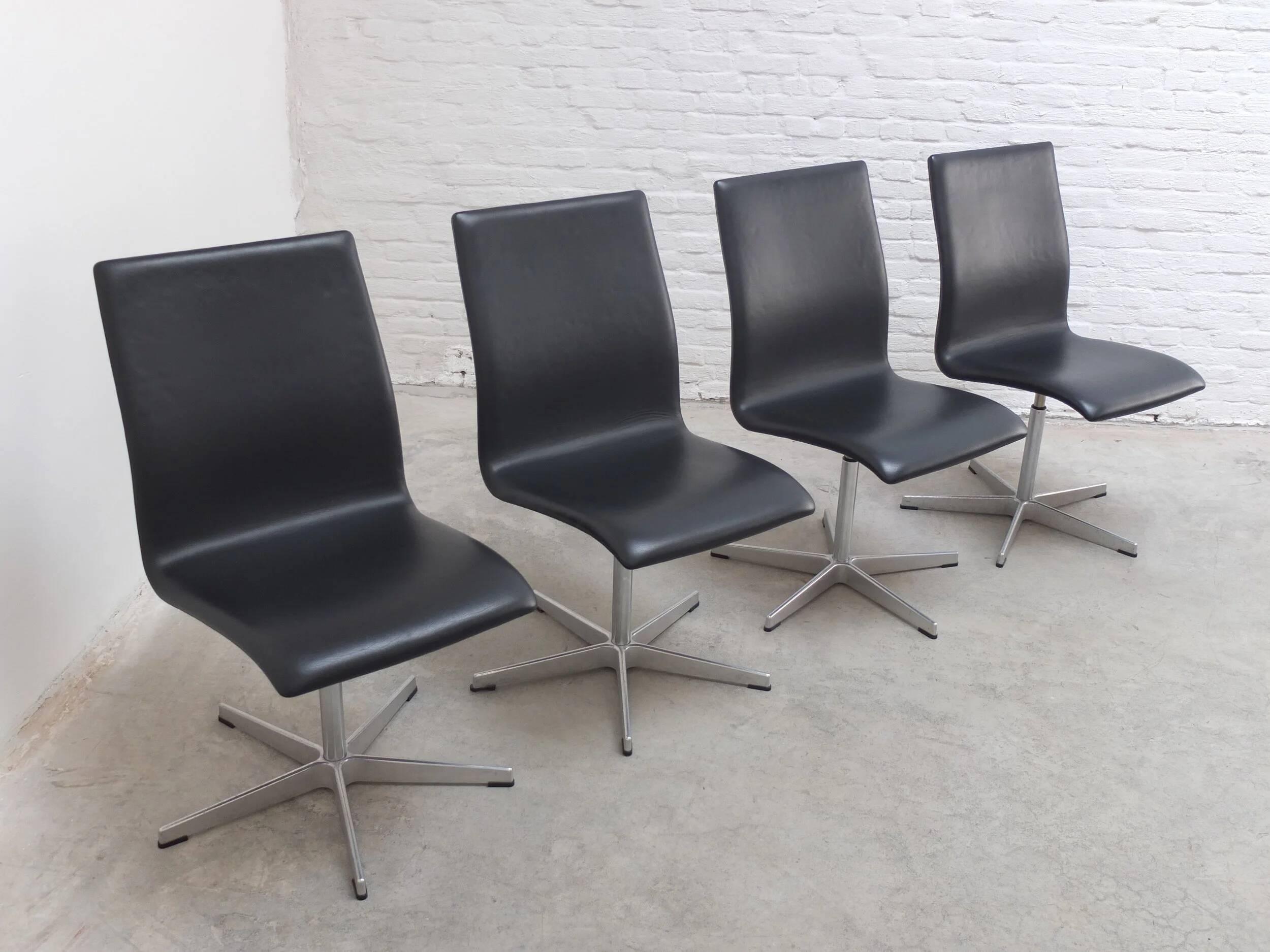 Set of 6 'Oxford' swivel chairs by Arne Jacobsen for Fritz Hansen, 1965