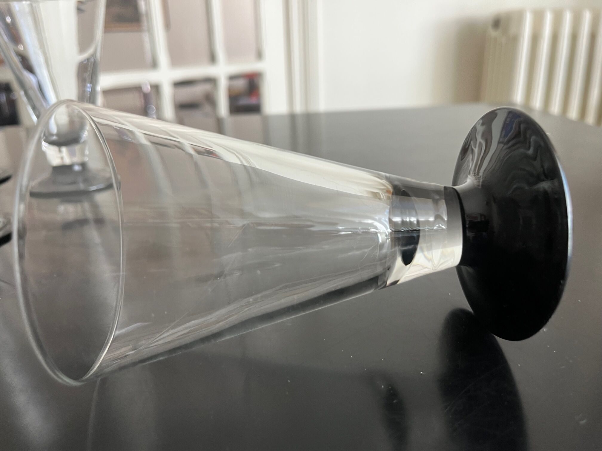 10 Art Deco style glasses