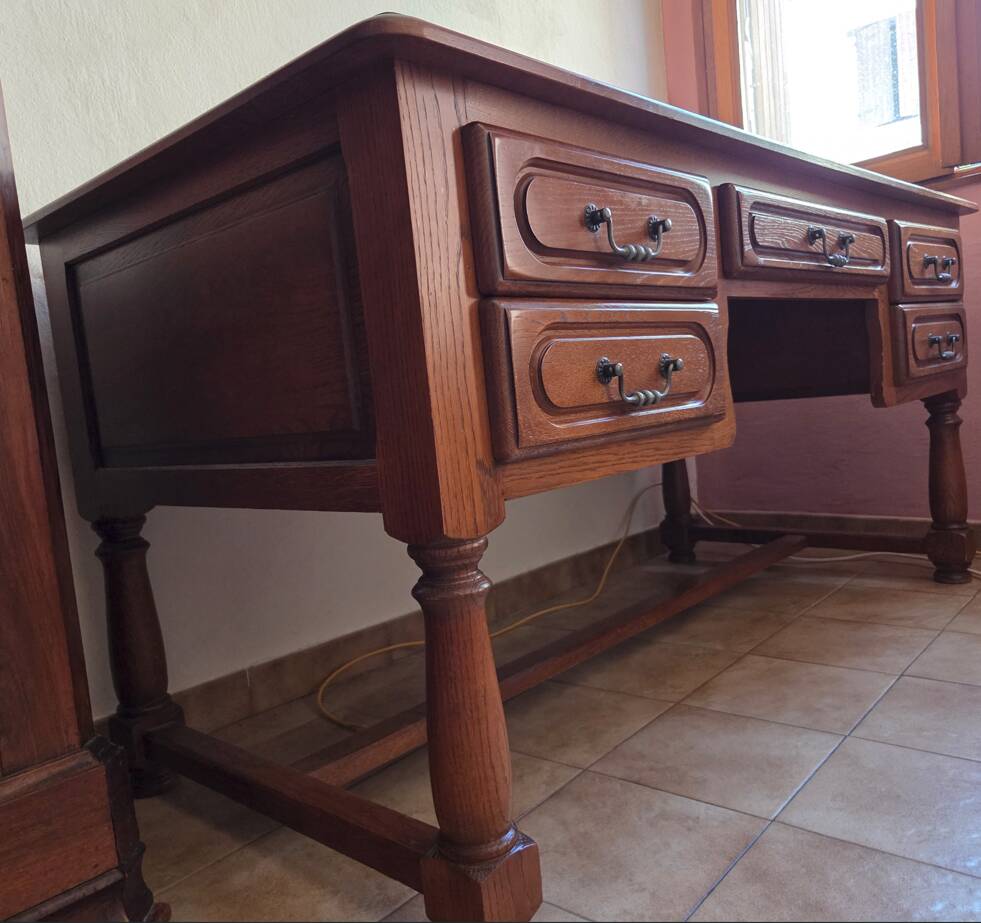 Solid oak desk