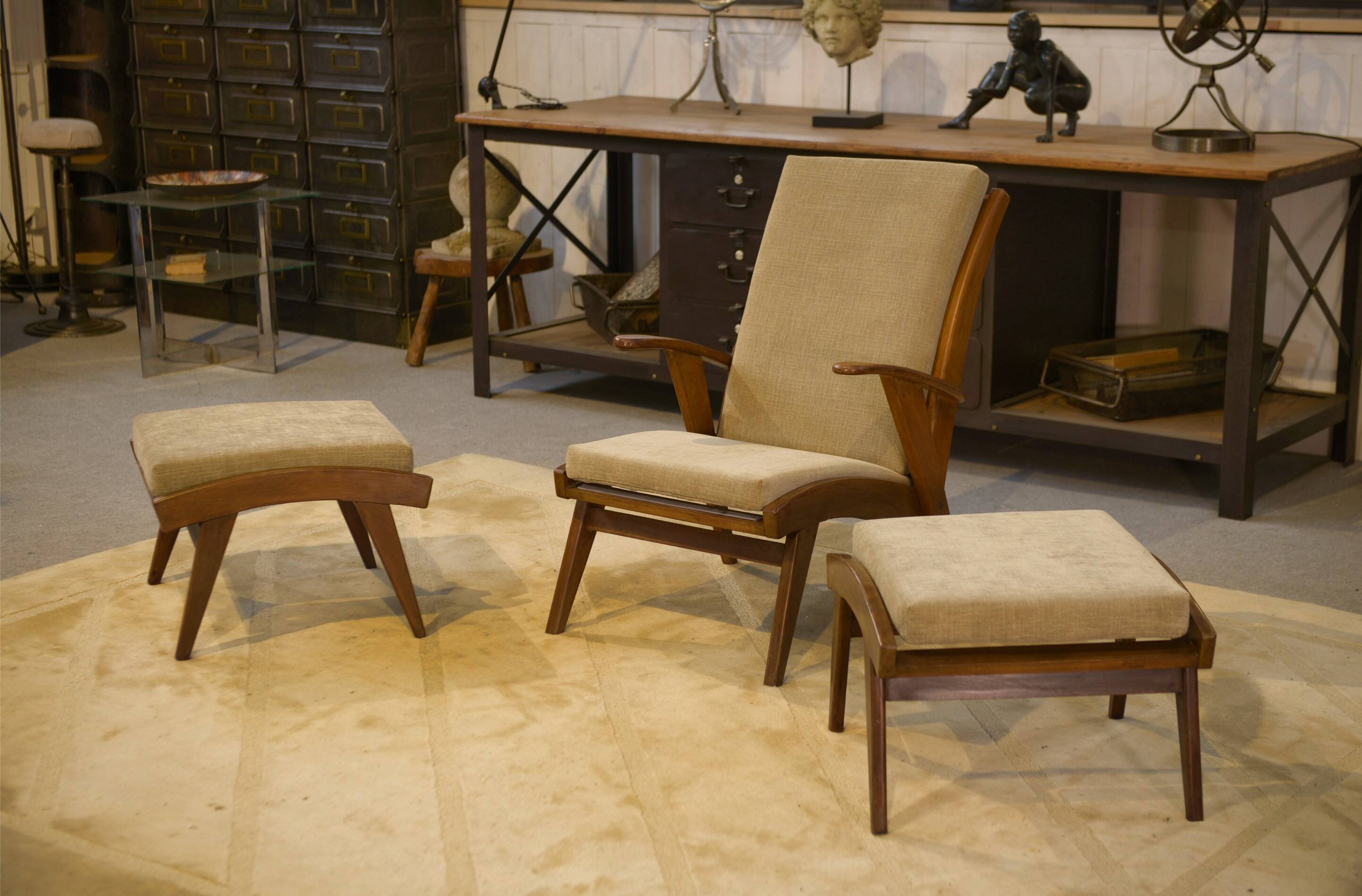 Fauteuil scandinave et deux ottomans 1960’s