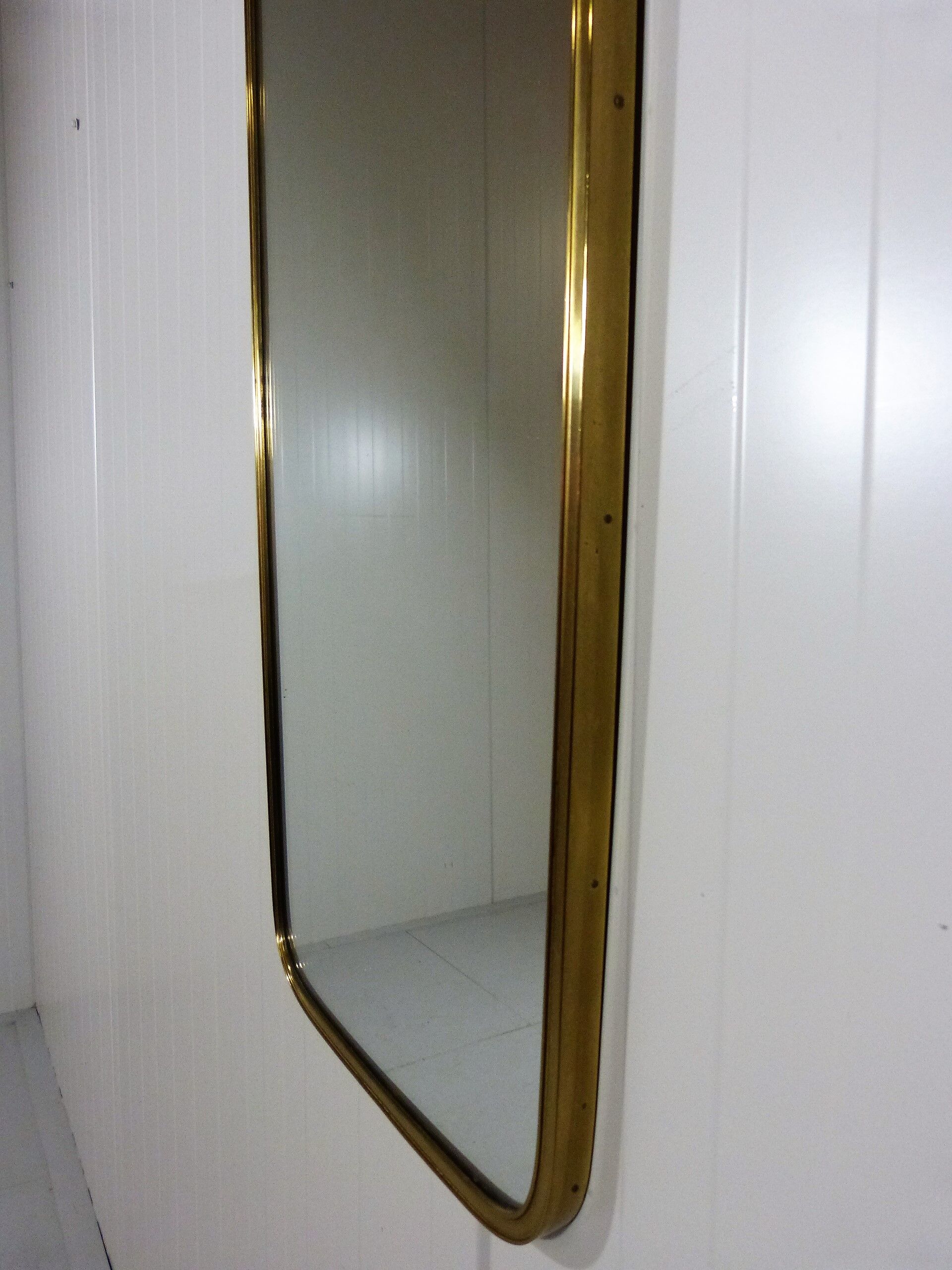Brass wall mirror by "Münchener Zierspiegel", Germany