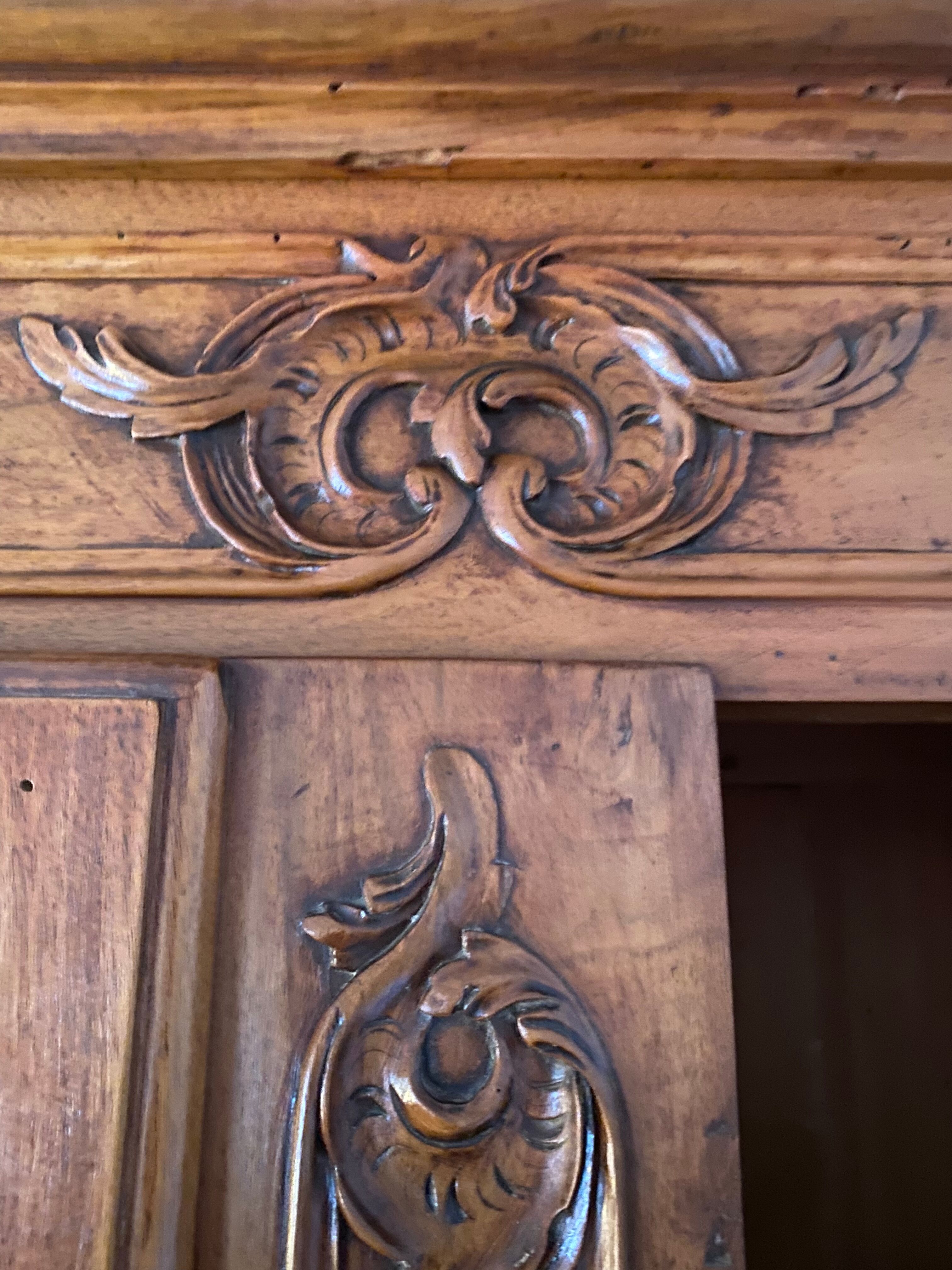 Cabinet Louis XV walnut 19th