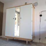 Armoire vintage années 60 relookée