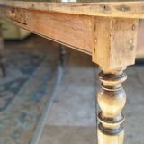 Farmhouse table dating from the end of the 19th century