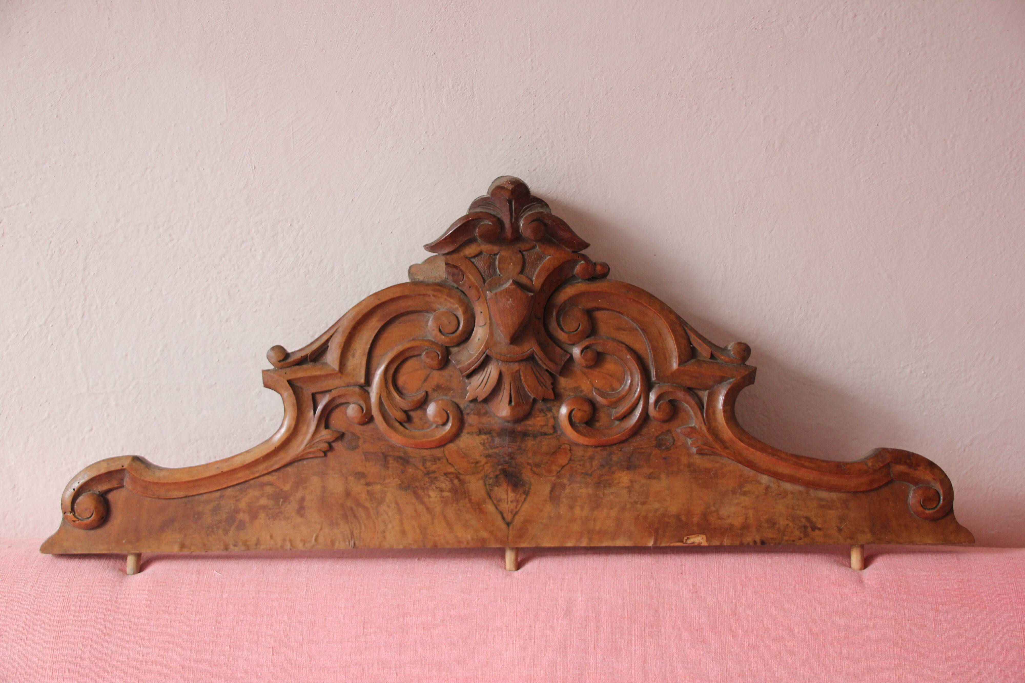 Old pediment in solid and marquetry wood