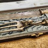 Exceptional cutting set with silver stag.