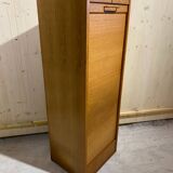Curtain filing cabinet