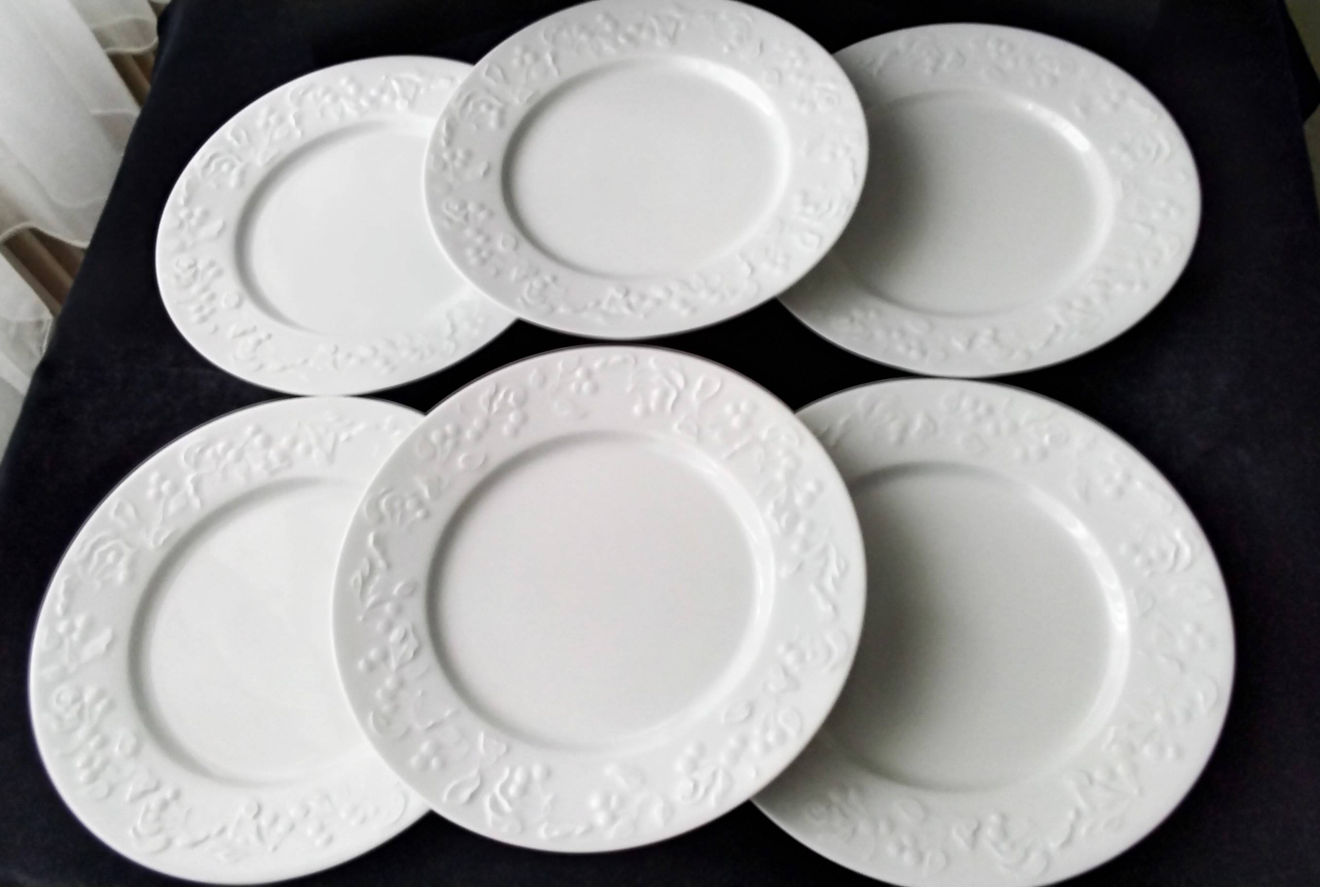 6 Large flat plates in white Limoges porcelain