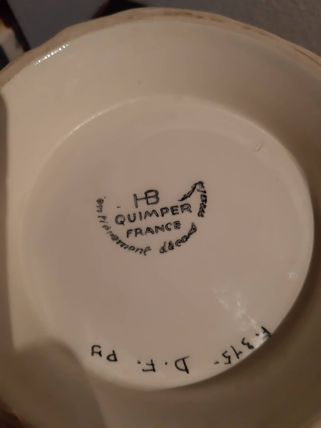 Henriot Quimper tureen