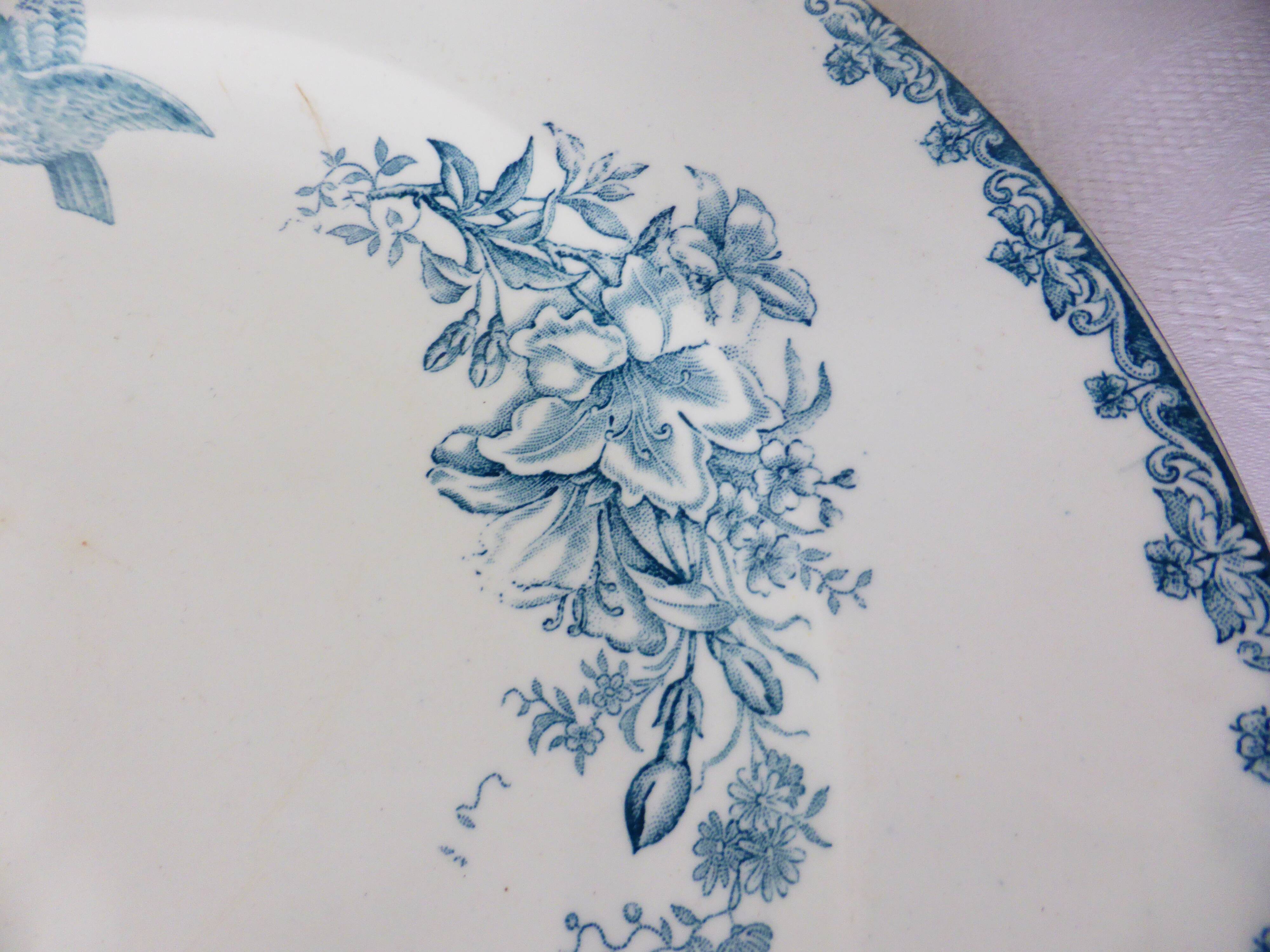 Round ironstone plate from LG Clairefontaine model Bengali 210885.