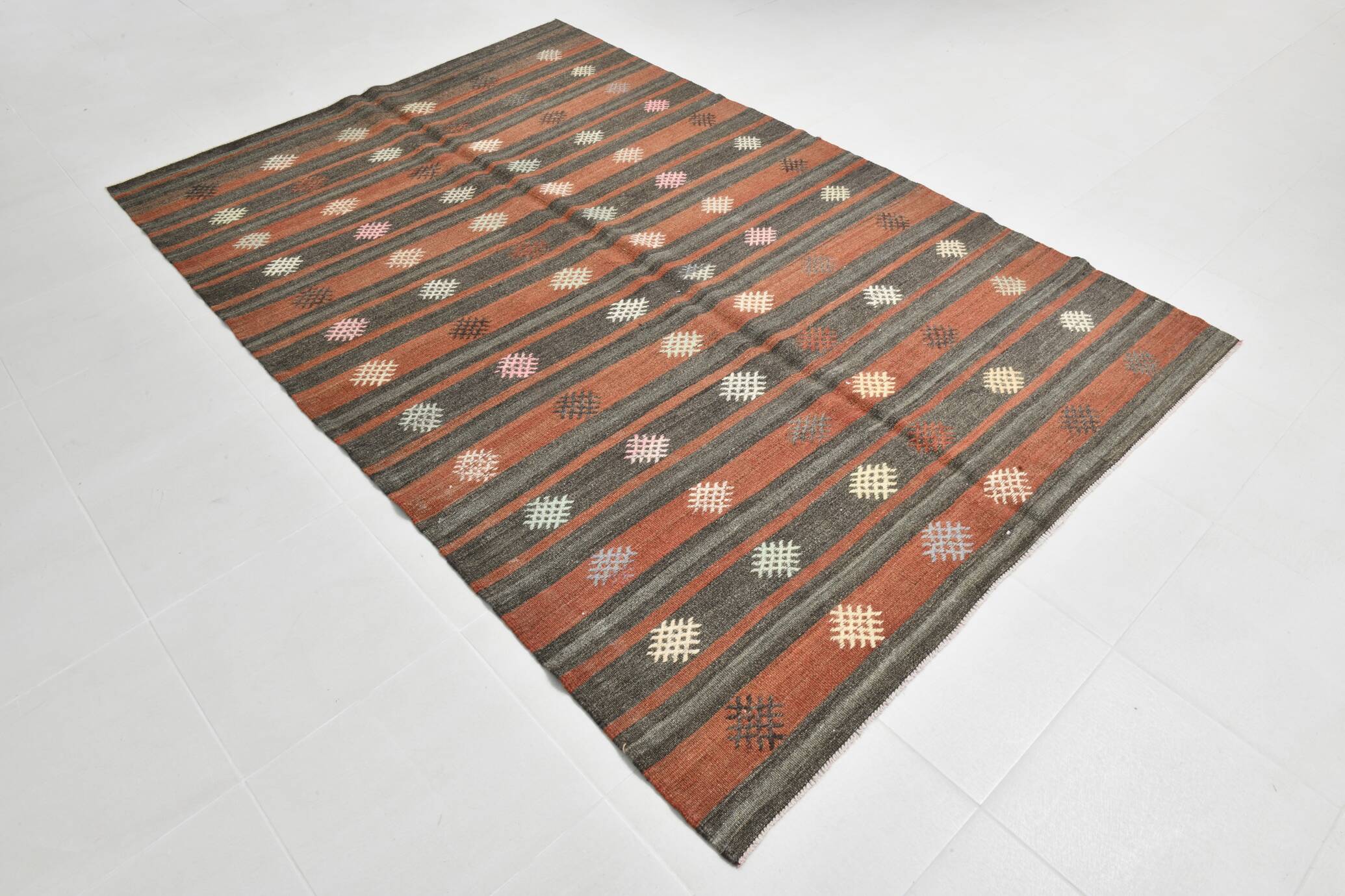 6x9 Green & Red Striped Pattern Kilim Area Rug, 175x266Cm