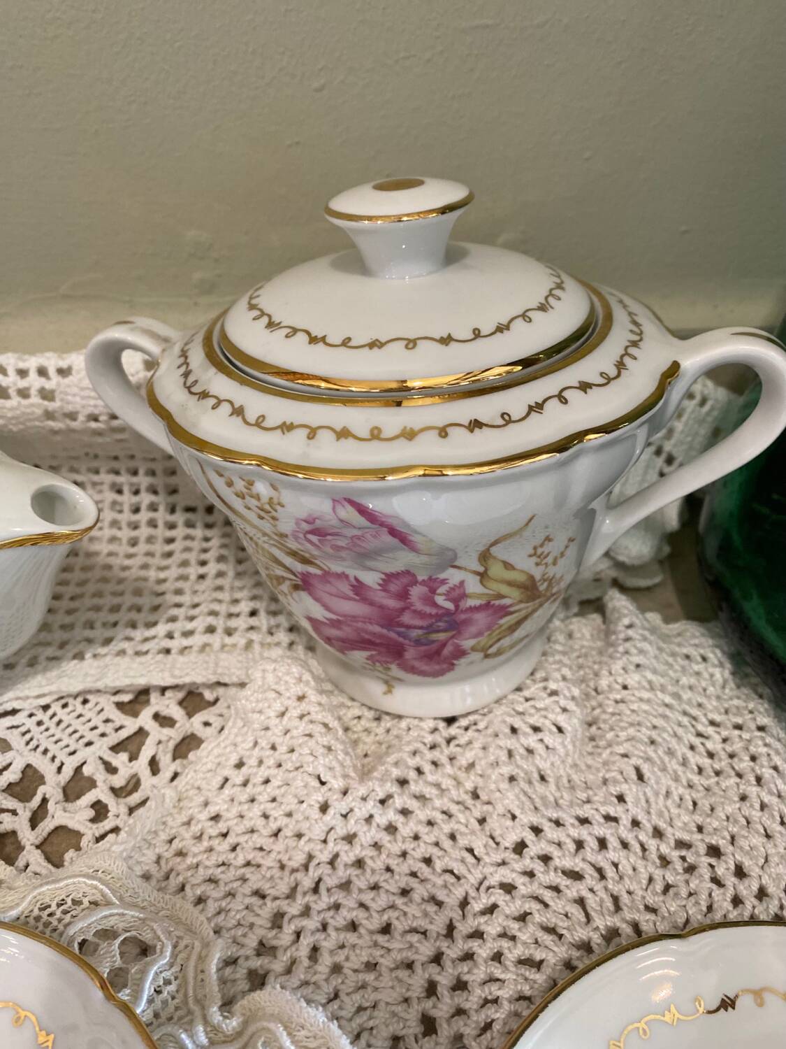 Porcelain coffee or tea service
