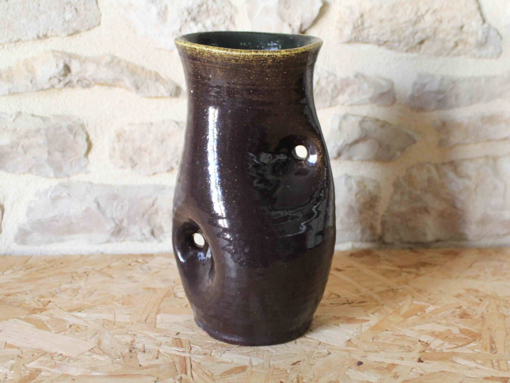 Ceramic vase - Potters of Accolay