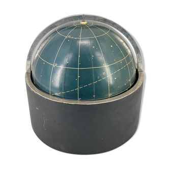 Globe céleste, circa 1960