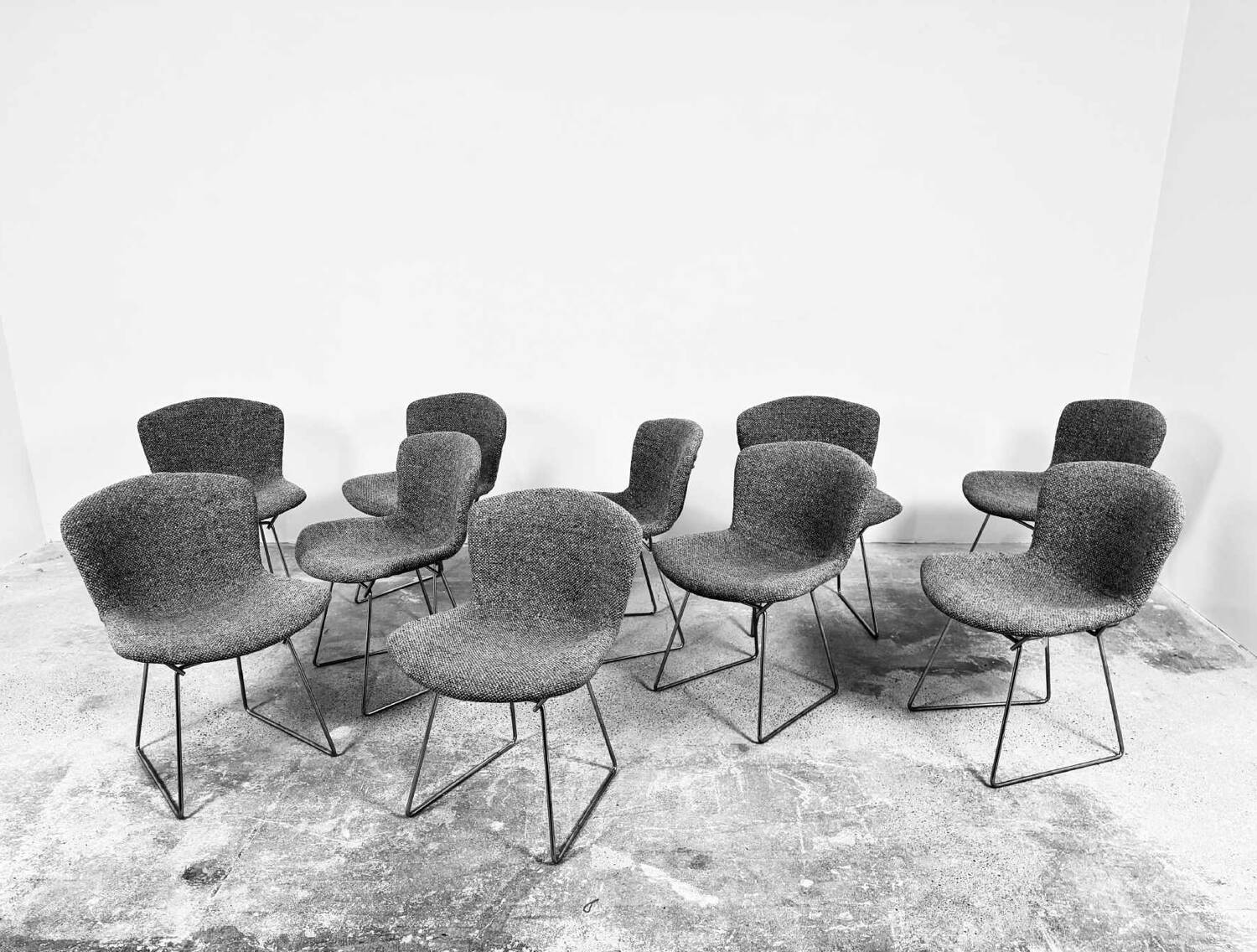 Set of 10 Wire chairs by Harry Bertoia for Knoll