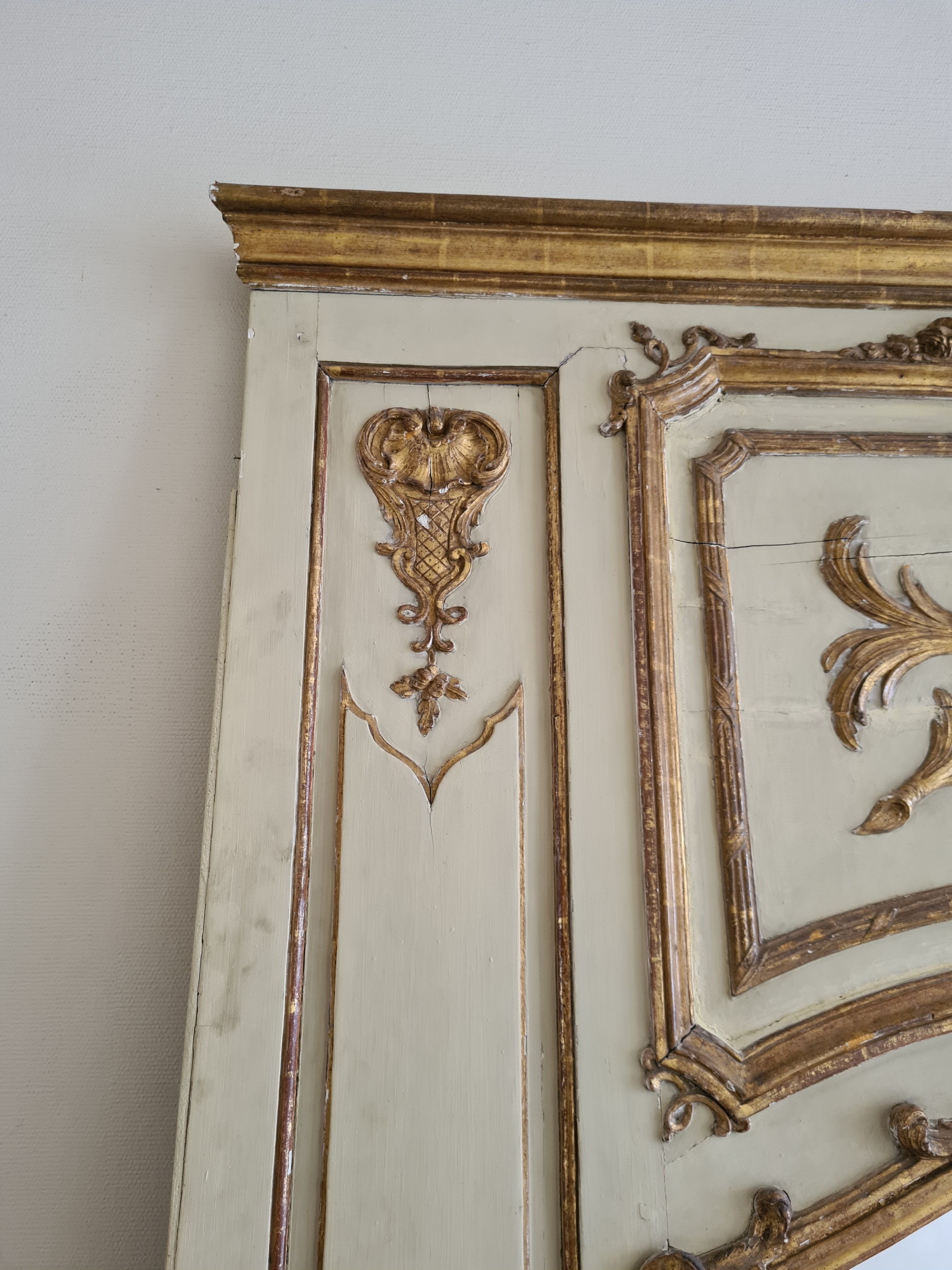 Trumeau second half 18th in lacquered and gilded wood