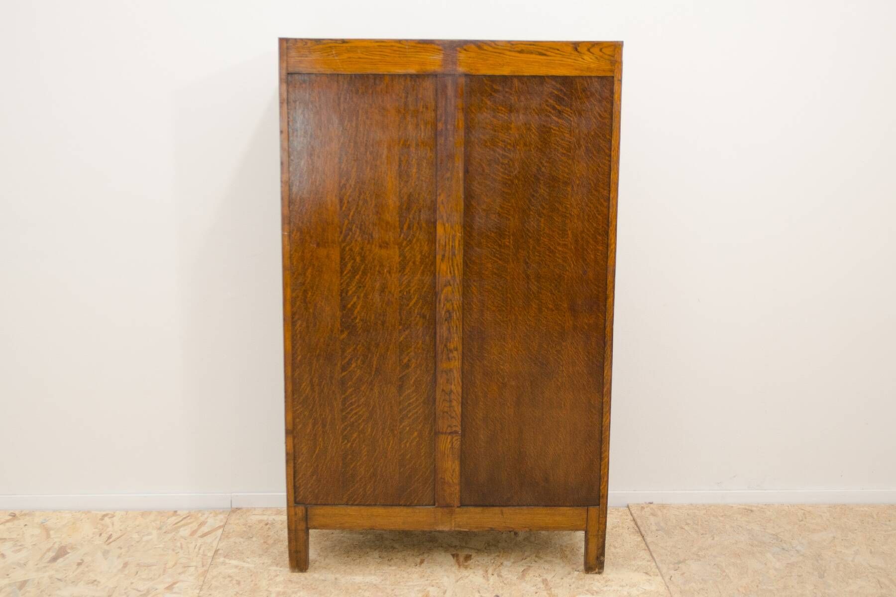 Armoire à stores moderniste, années 1930, Tchécoslovaquie