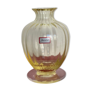 Vase jaune verre baccarat