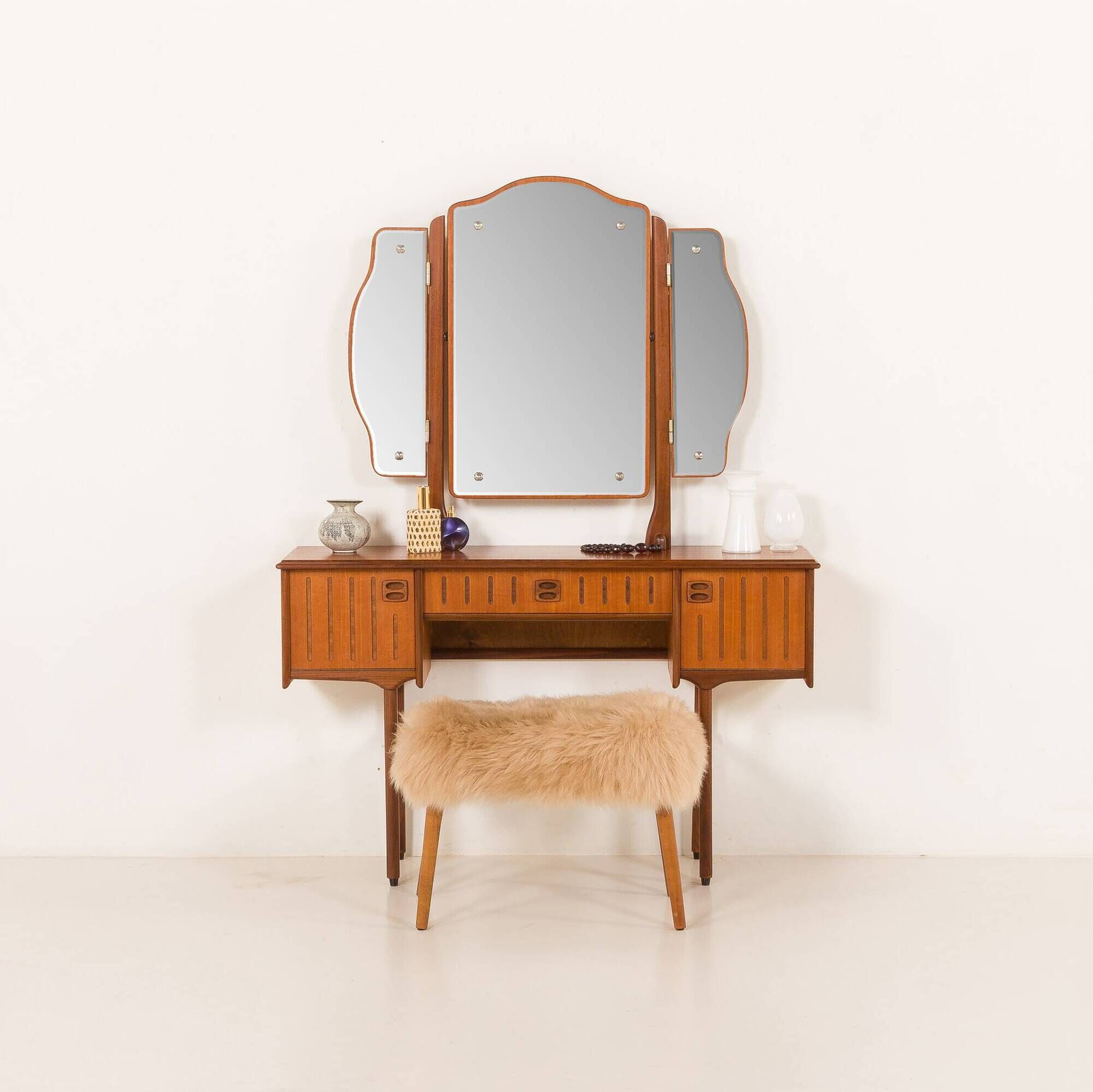 Scandinavian mid-century teak dressing table in teak, Norway, 1970s
