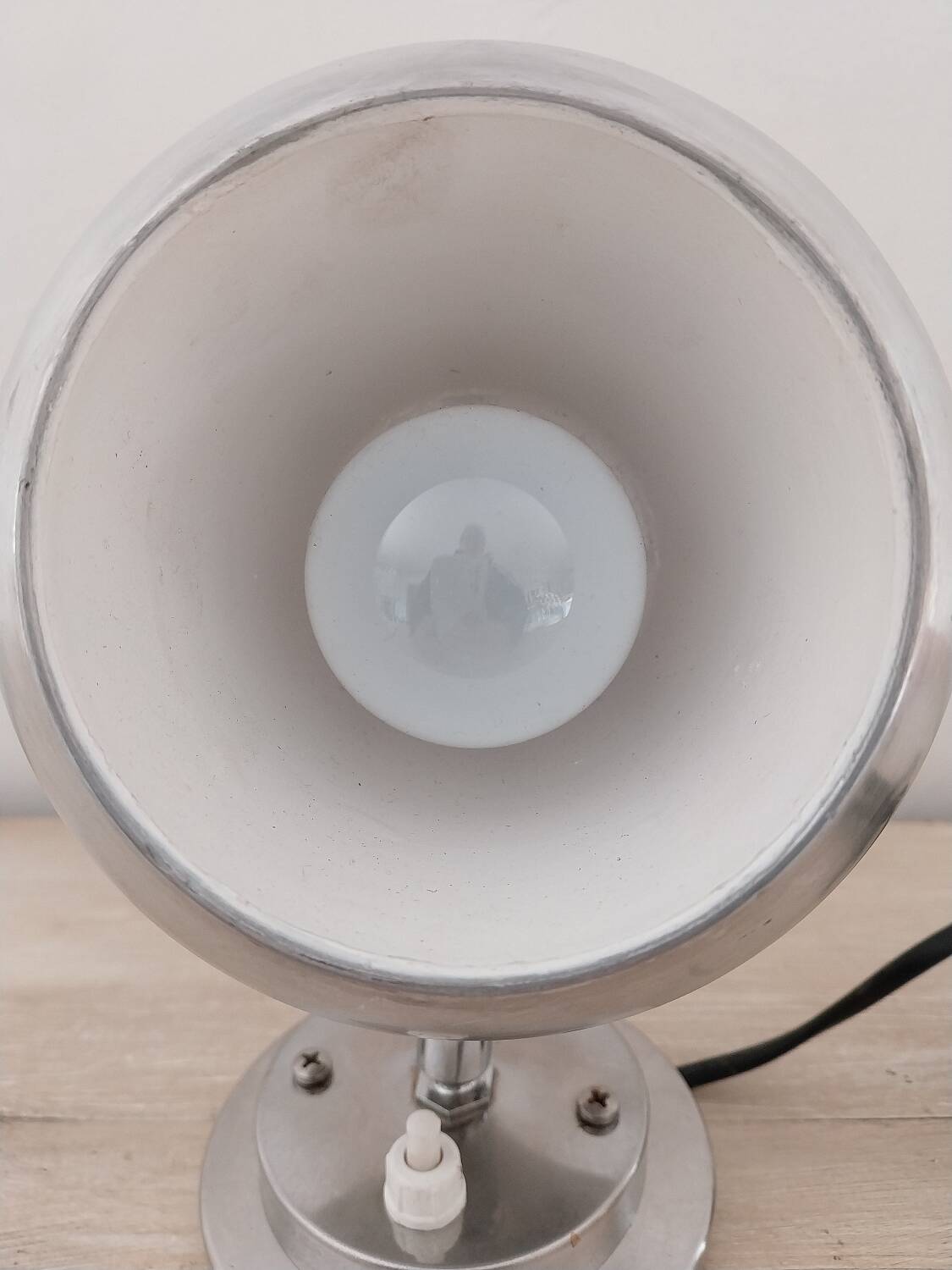 Eye ball lamp