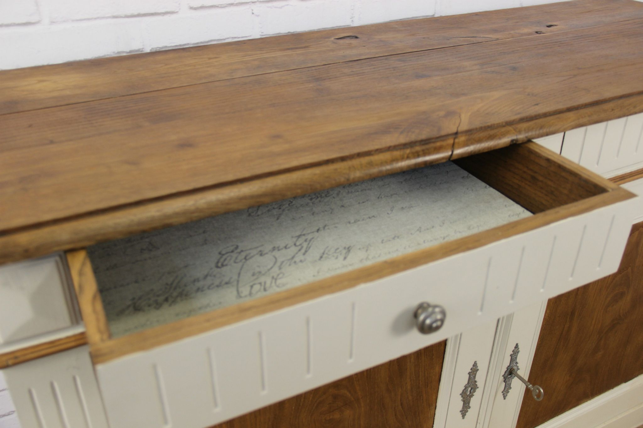 Vintage buffet