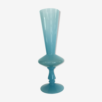 Vase / soliflore en opaline bleu