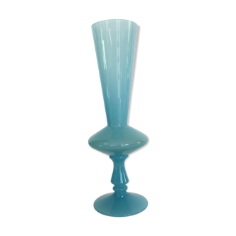 Vase / soliflore en opaline bleu