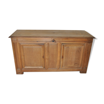 Low oak buffet