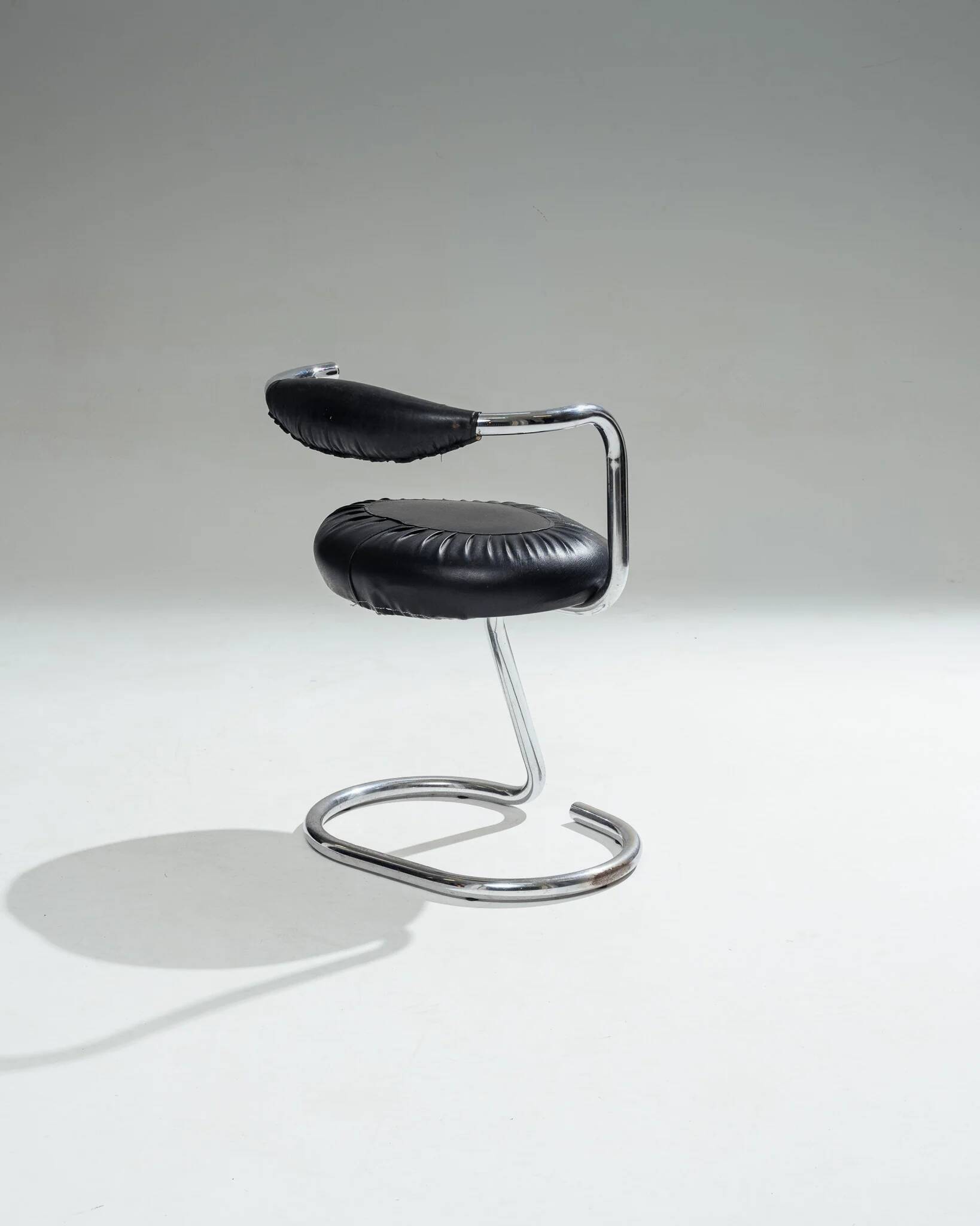 'Cobra' chair, Giotto Stoppino, 1970s