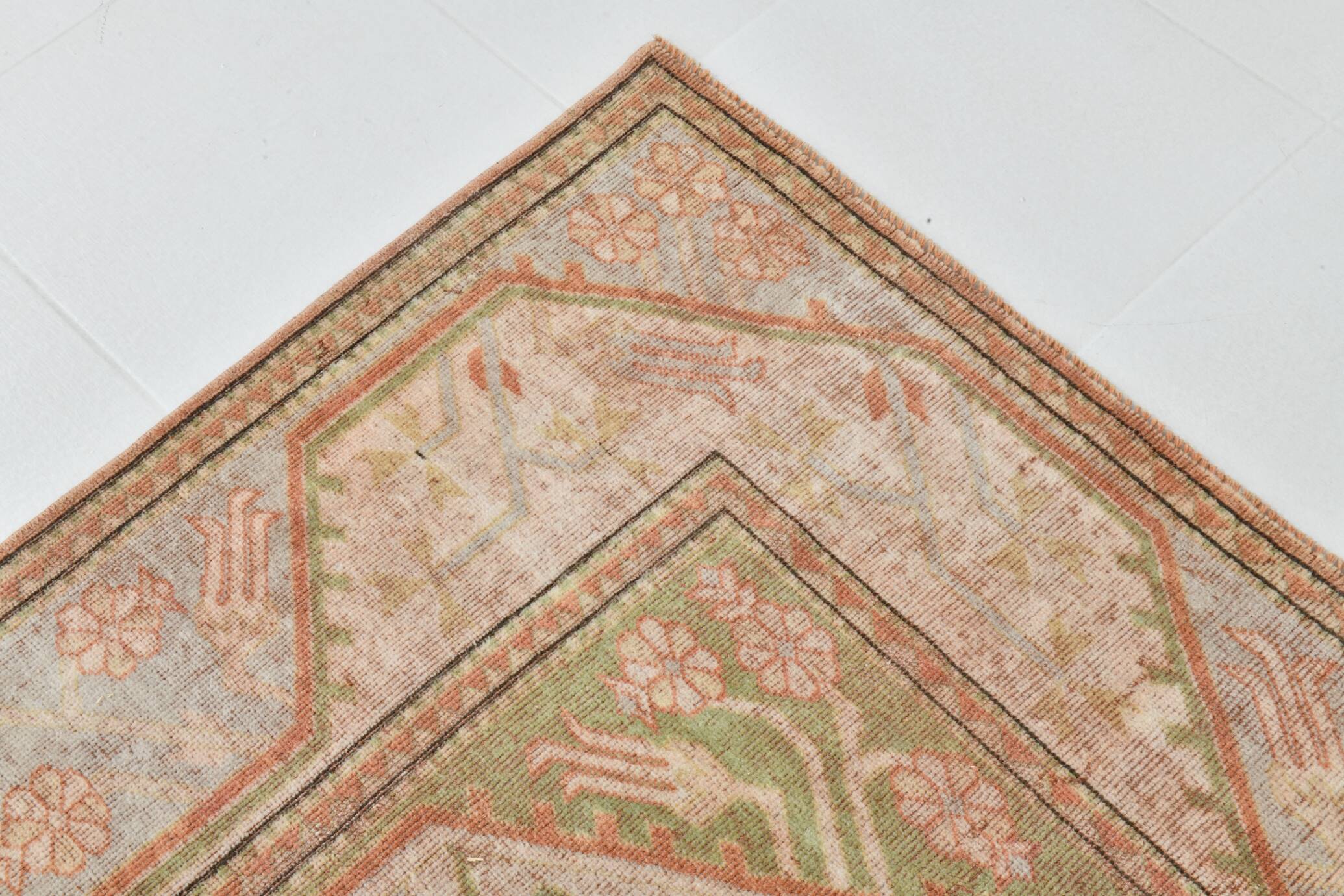 Tapis persan crème pêche 6x9, 195x275 cm