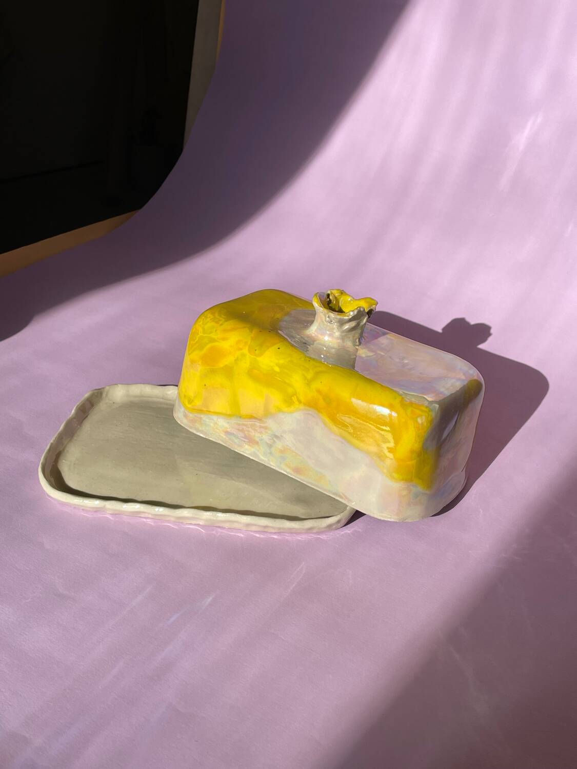 Butter dish