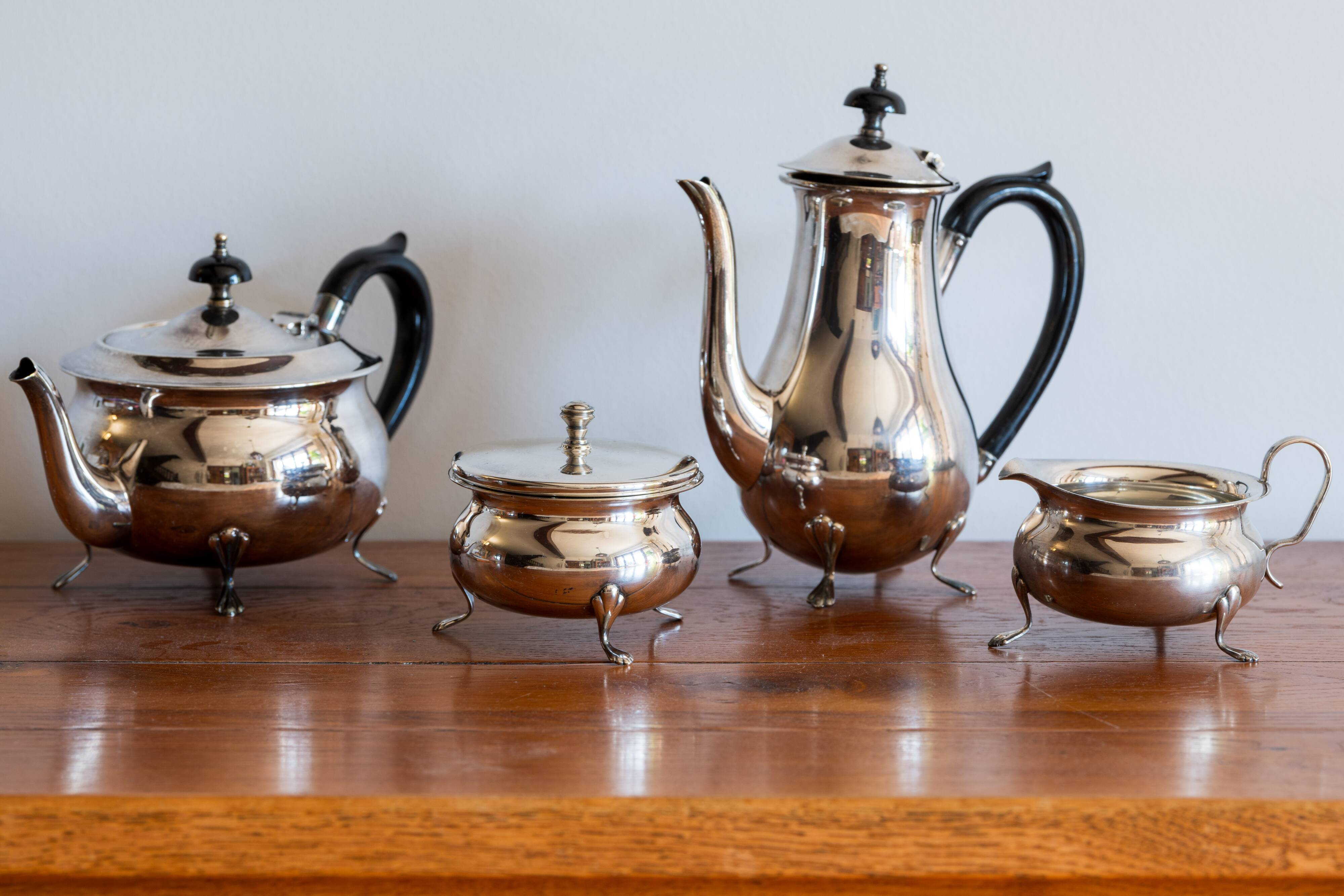 English Yeoman Plate silver plated tea and coffee service probably 1950s