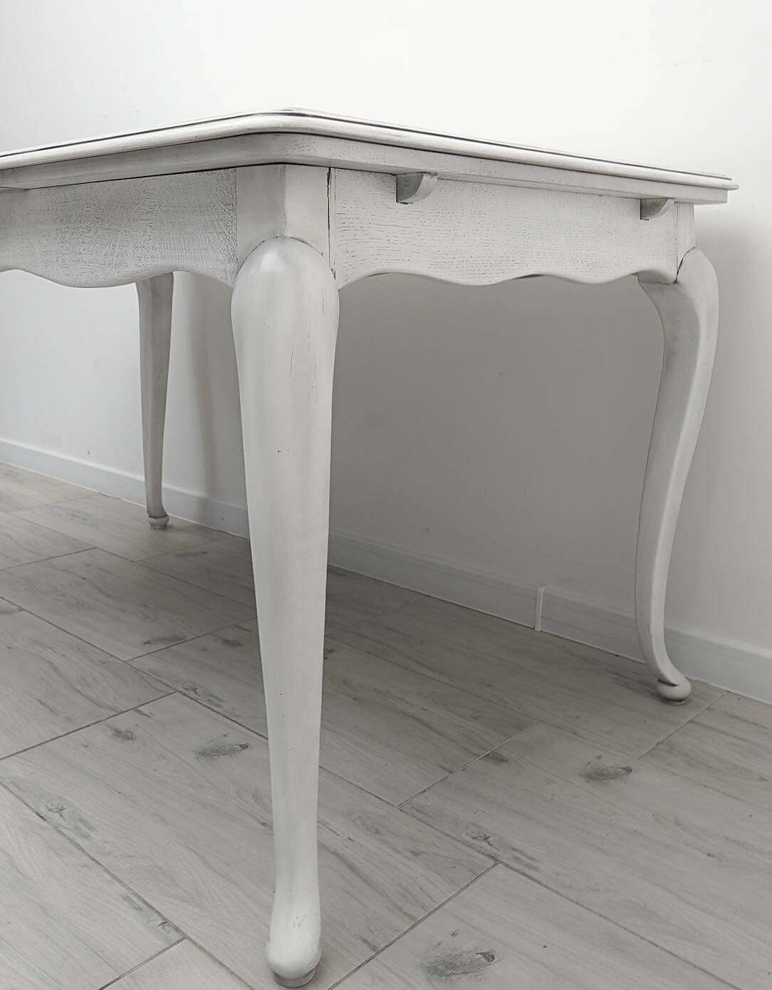 Stylish Ludwik table + 6 chairs. After professional renovation.