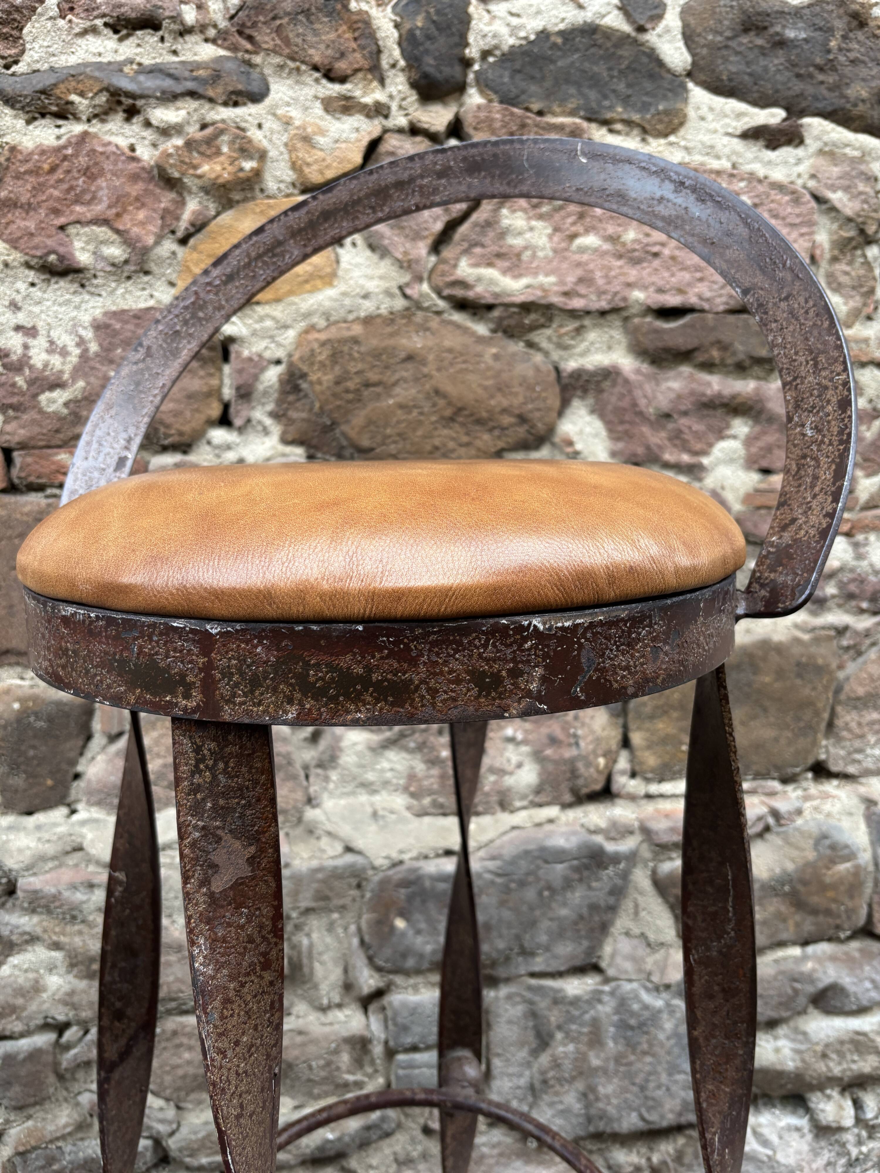Set of 4 bar stools restaurant pub tavern metal 1970s