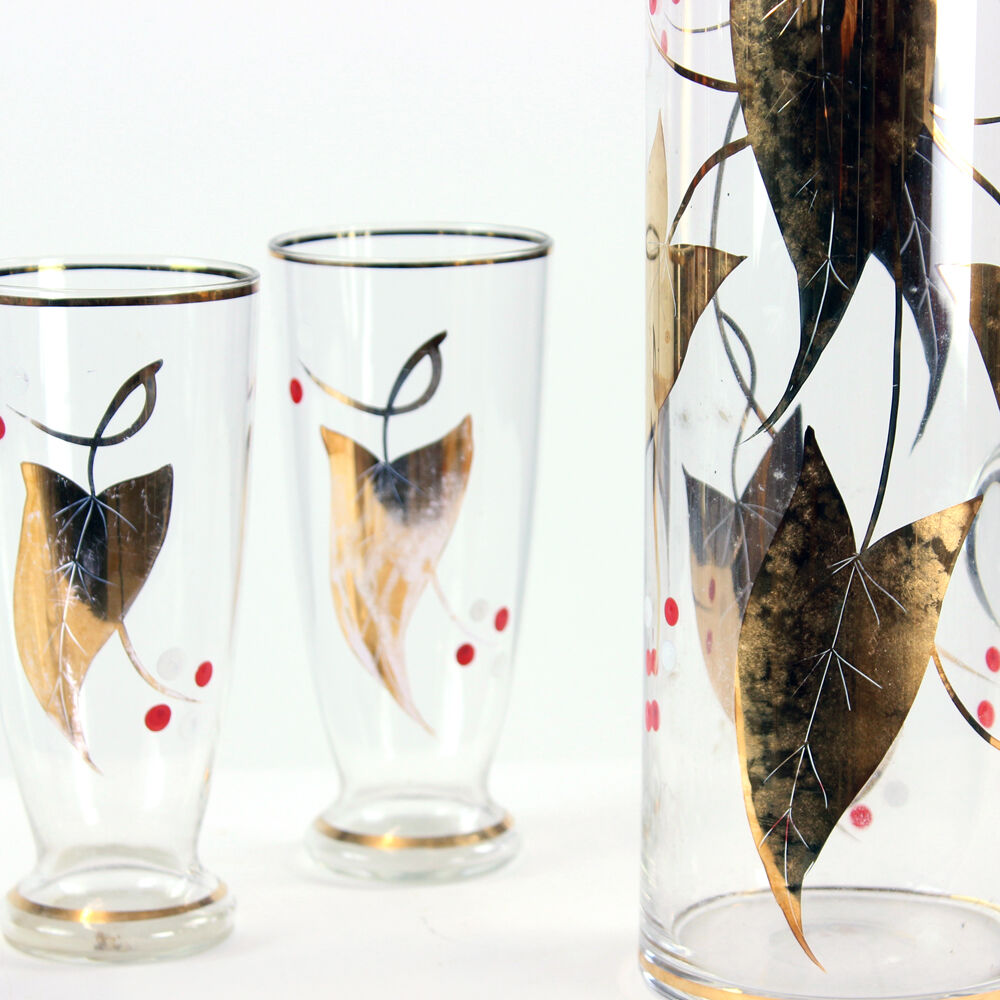 Midcentury set of jar & glasses with gold details, Czechoslovakia 1960s