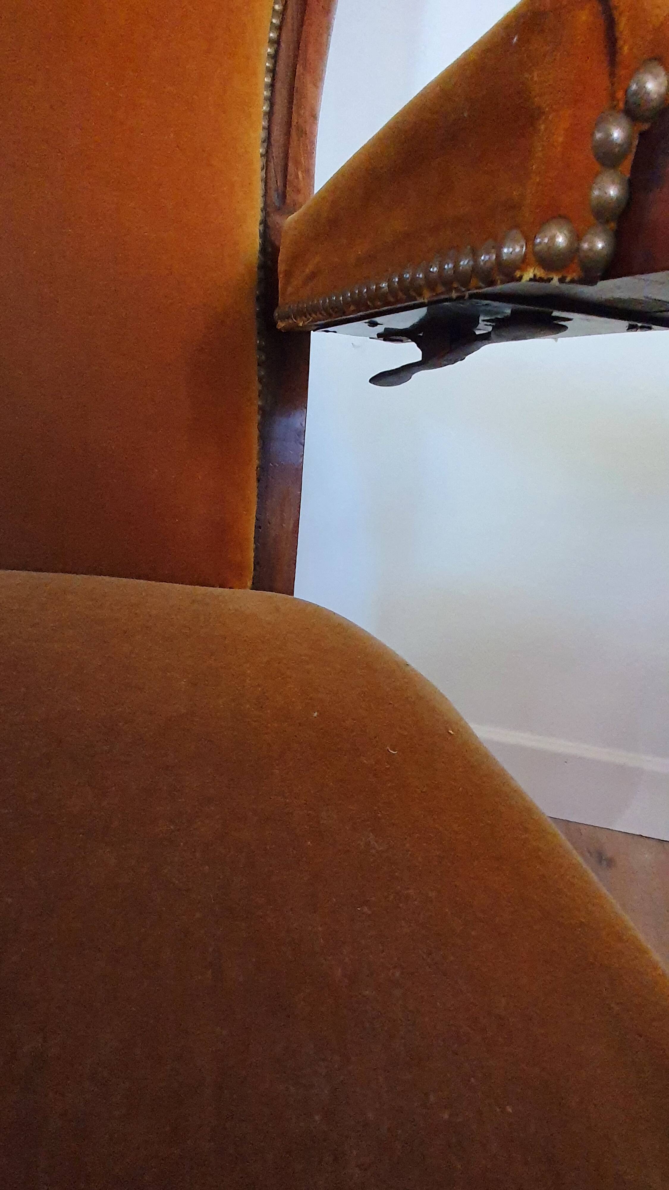 Voltaire armchair with amber velvet rack and pinion