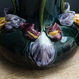 Paire de vases en barbotine, art nouveau