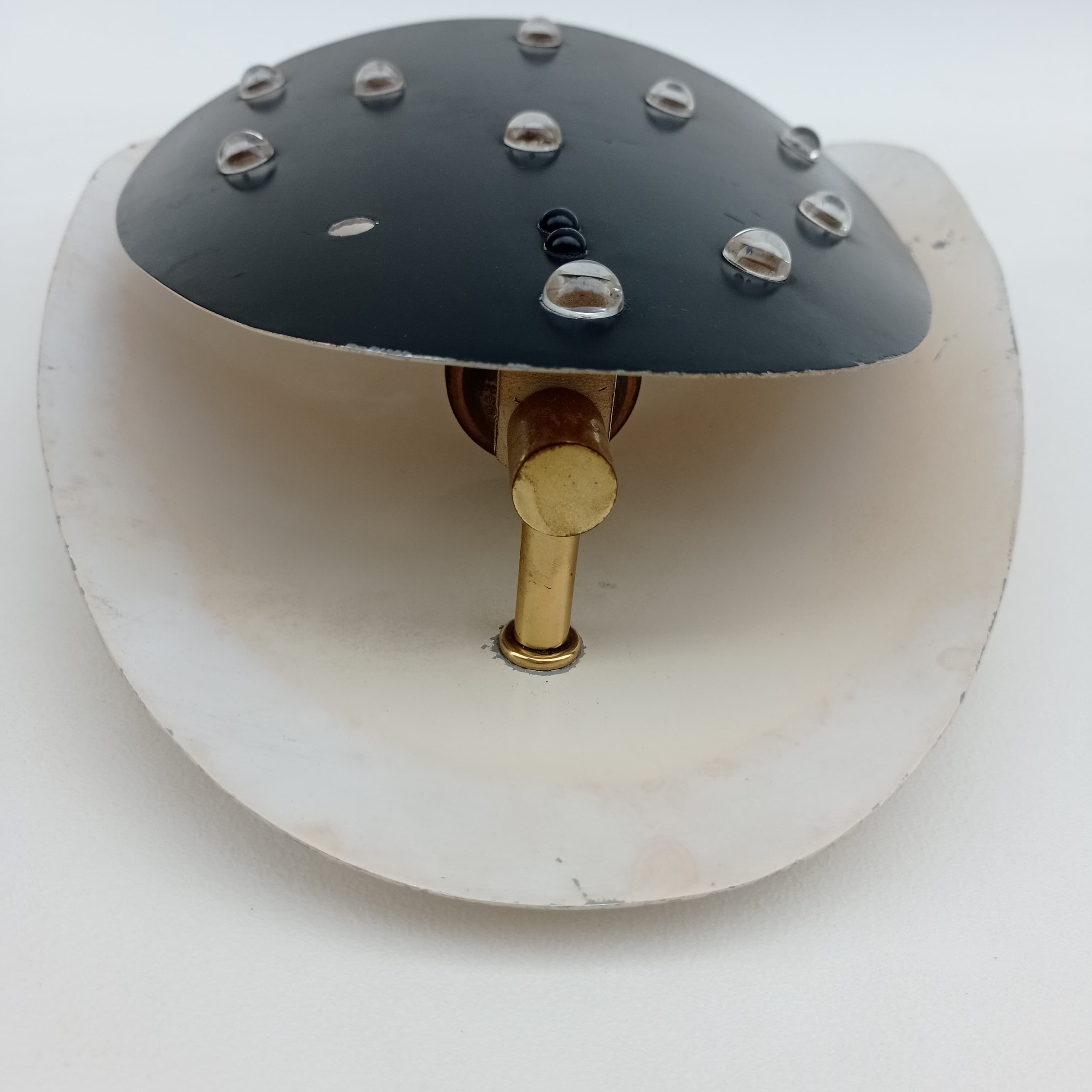 Applique murale décorative en métal des années 1950