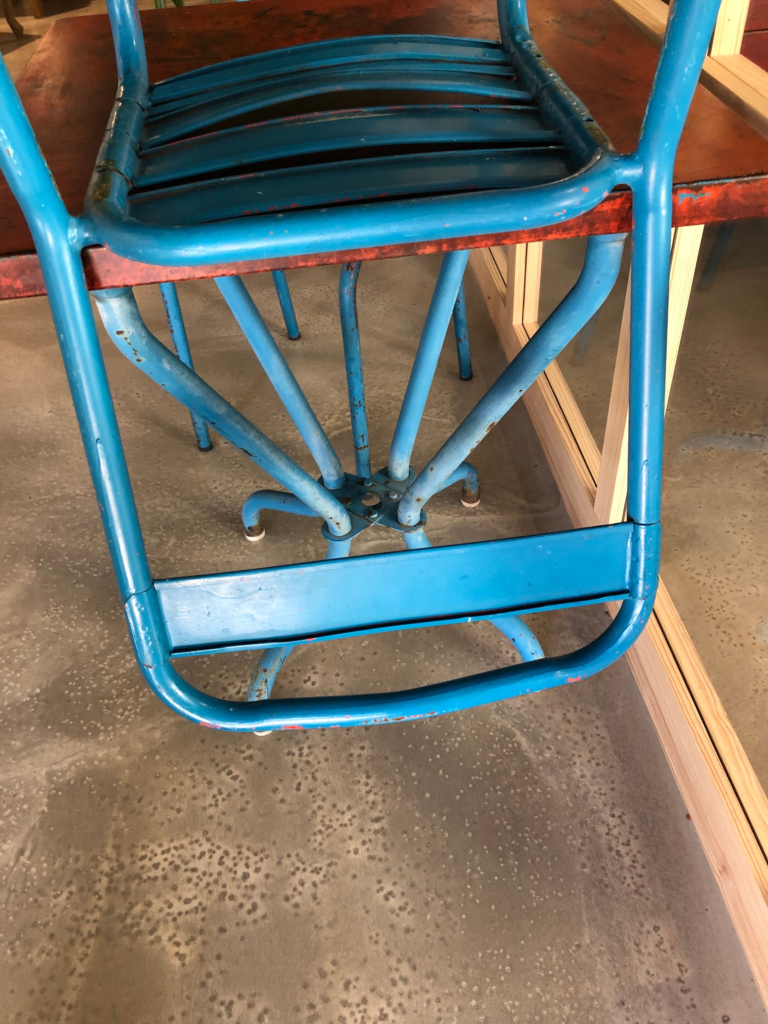 Table + two Garden Chairs Tolix