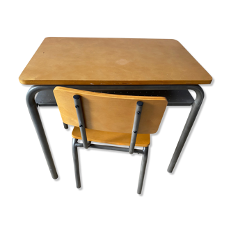 Buton vintage school desk and chair