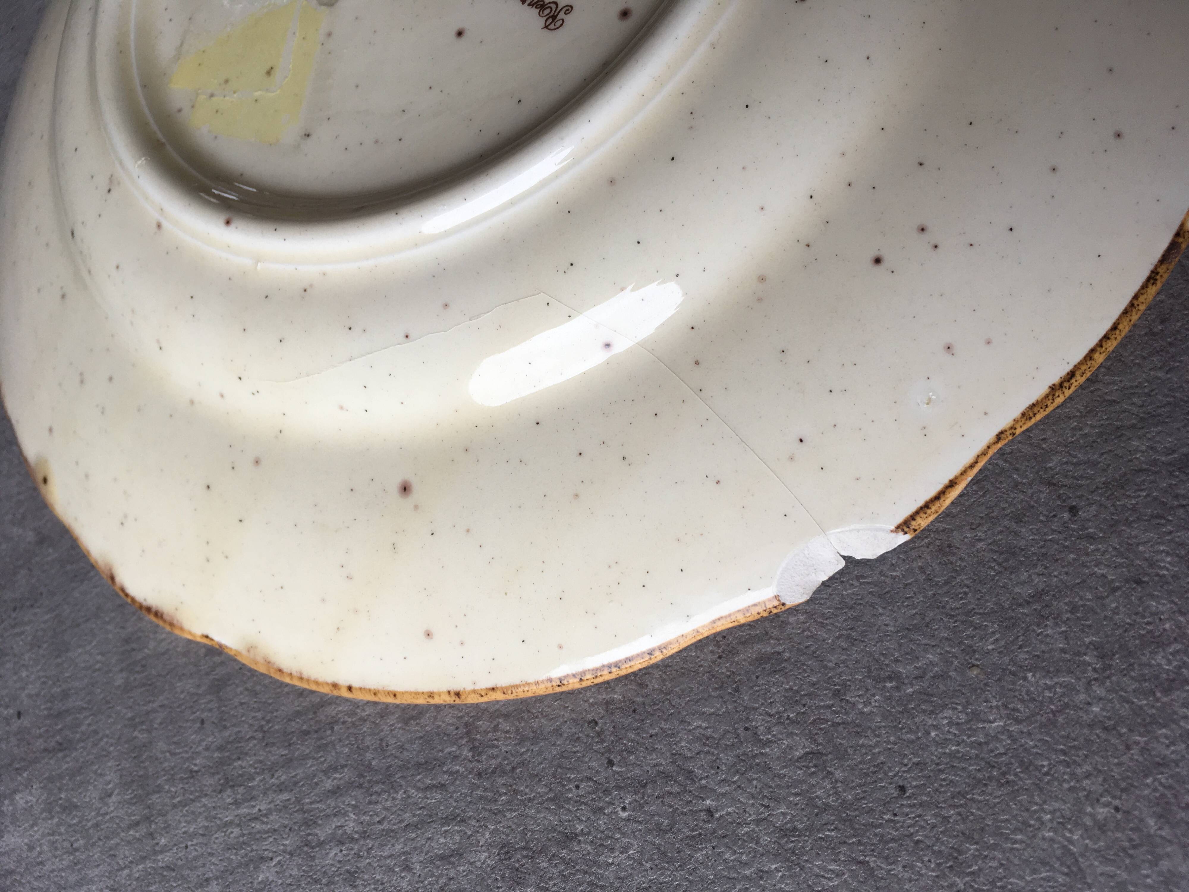 Assiettes reproduction Vieux Moustiers 18e siècle Primula