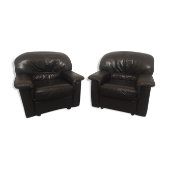 Paire de fauteuils cuir des années 70/80