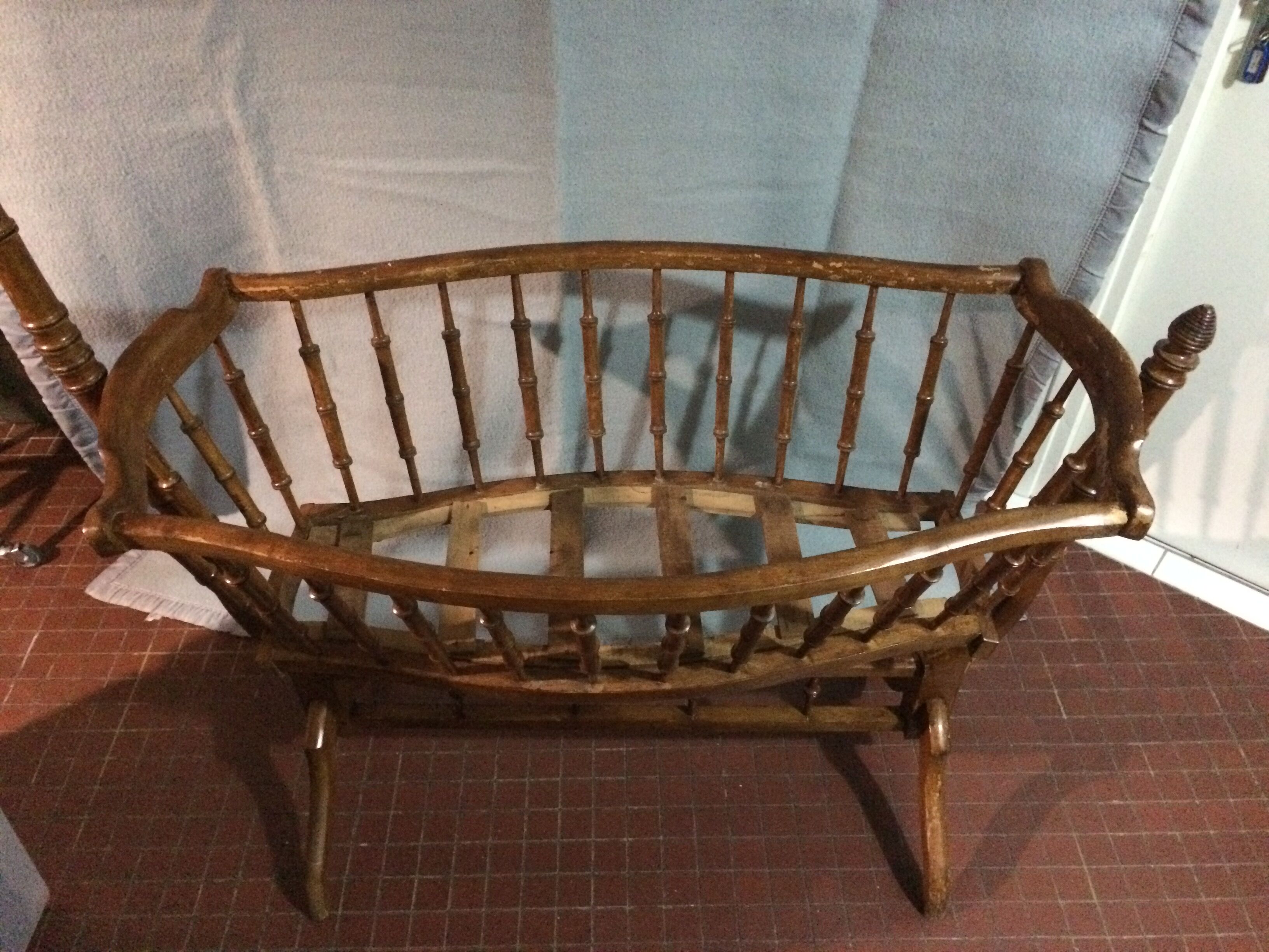 Alsatian cradle