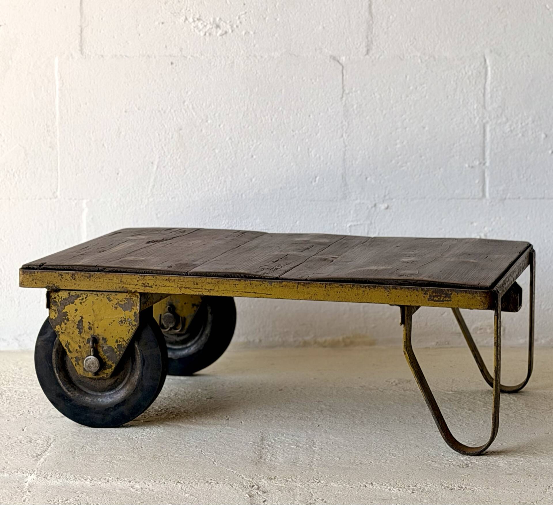 Table basse en chariot d'usine industriel vintage, 1970