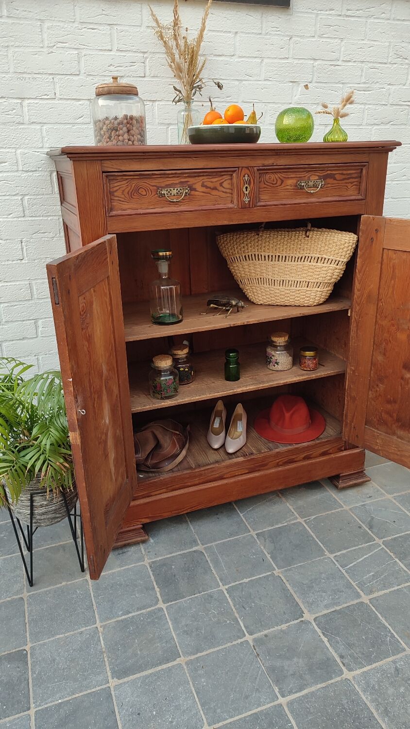 Parisian oak sideboard