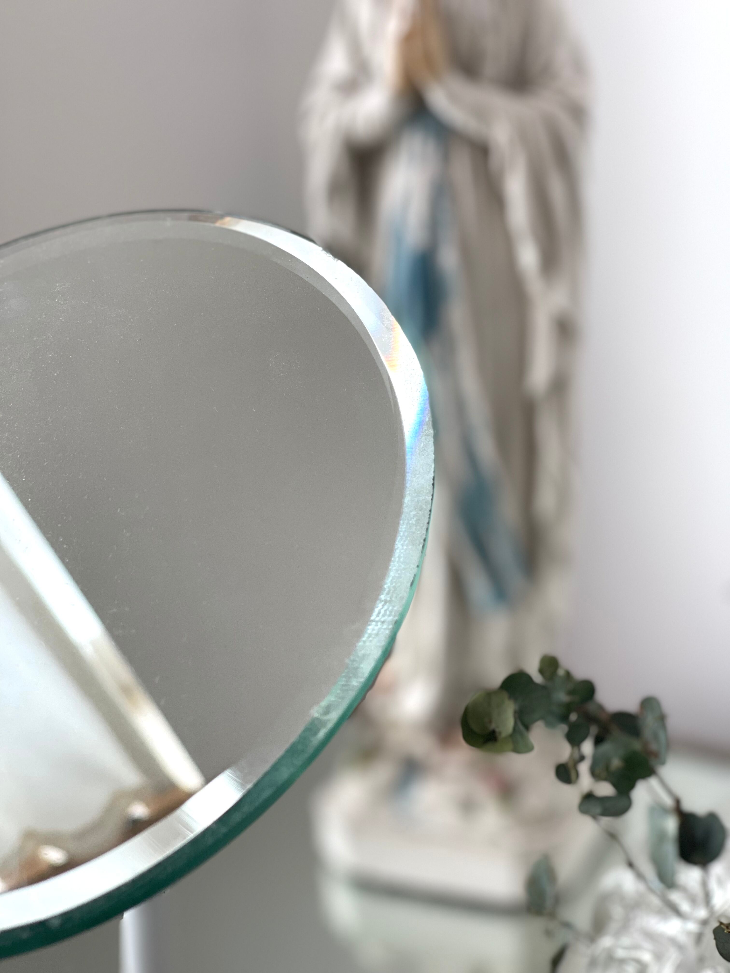 Beveled mirror on stand